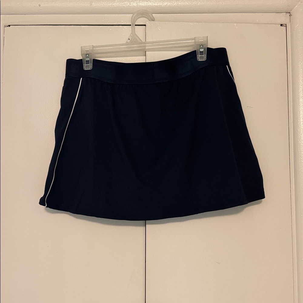 Nike Navy Blue Tennis Skirt with White Trim - Picture 4 of 5